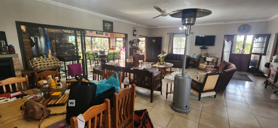 8 Bedroom Property for Sale in Geelhoutboom Western Cape